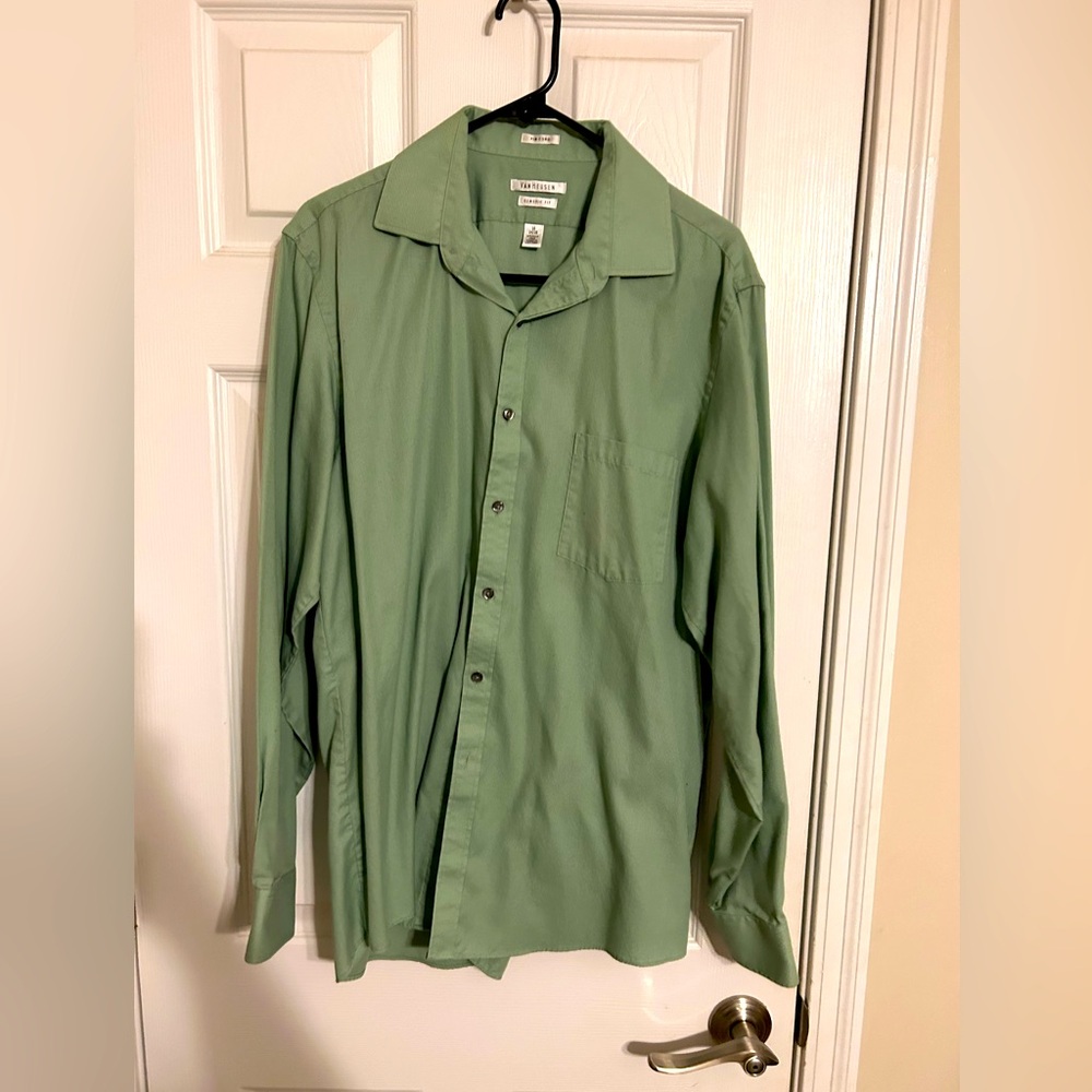 Men’s Light Green Van Heusen Dress Shirt